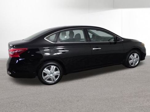 Used 2019 Nissan Sentra S FWD image 10