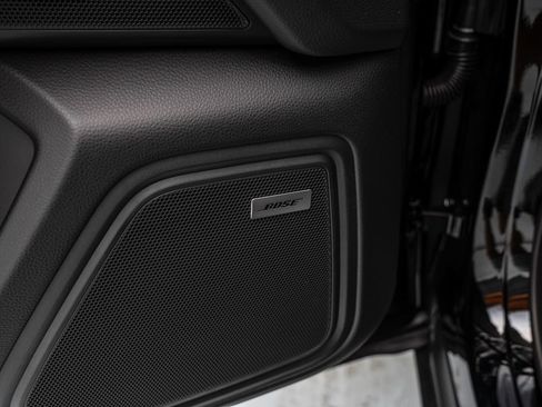 Certified 2026 Porsche Macan AWD/4WD image 24