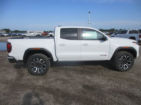 New 2026 GMC Canyon AT4 w/ Technology Plus Package AWD/4WD image 3