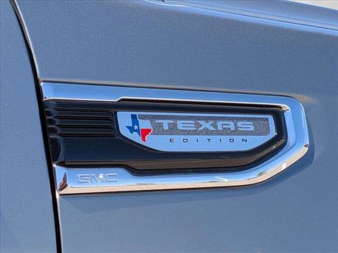 Used 2026 GMC Sierra 1500 SLT image 23