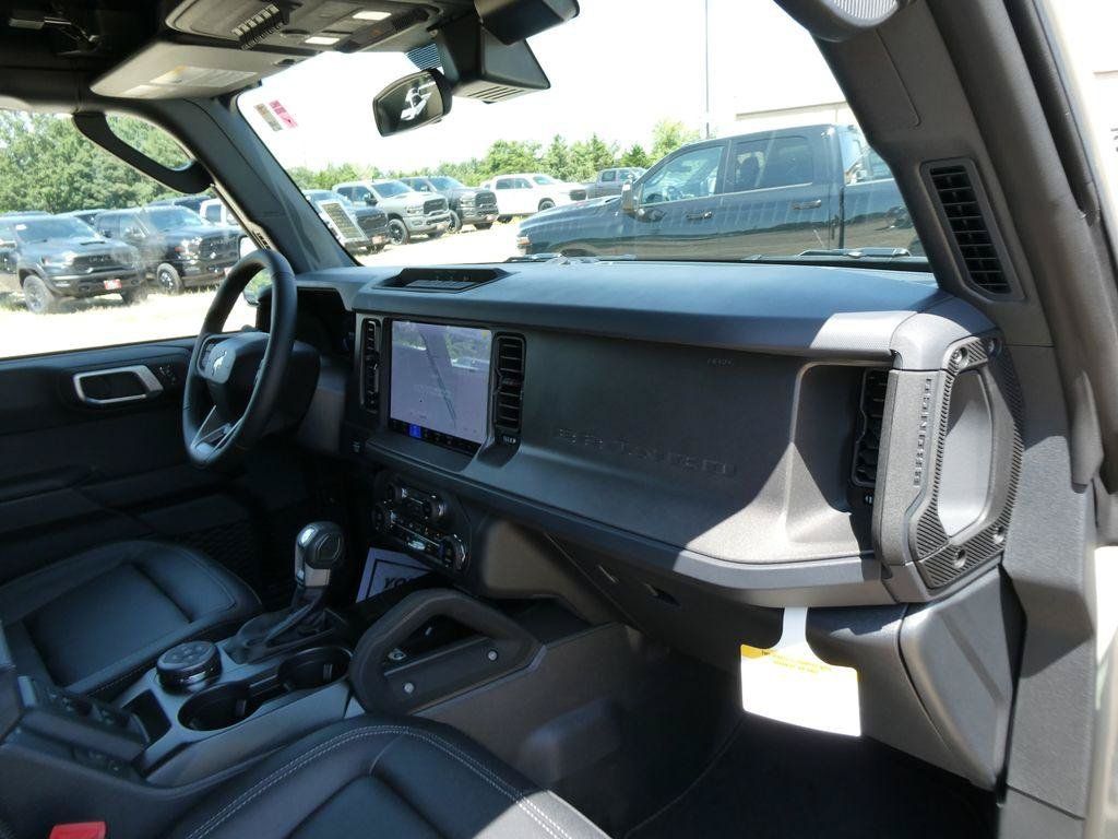 New 2026 Ford Bronco Big Bend w/ Black Diamond Package AWD/4WD image 12