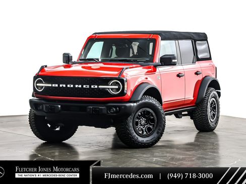 Used 2023 Ford Bronco Wildtrak image 1