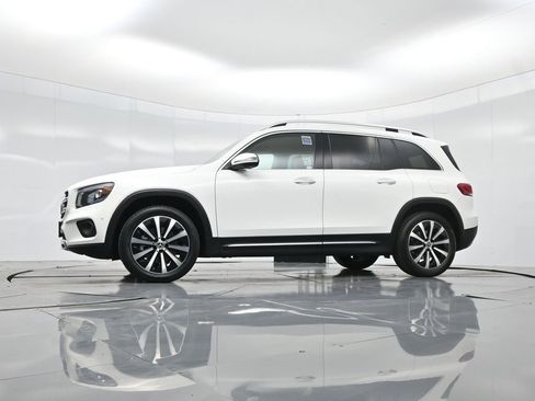 Used 2022 Mercedes-Benz GLB 250 image 6