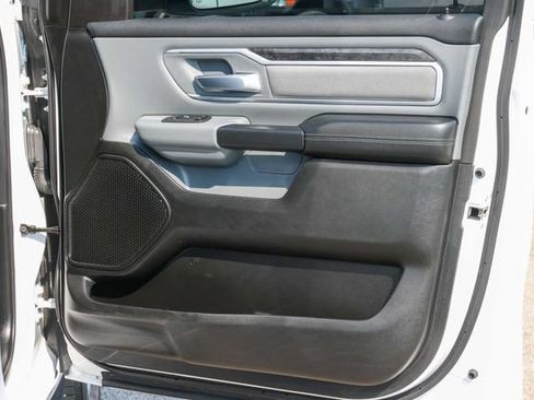Used 2022 RAM 1500 Big Horn AWD/4WD image 16
