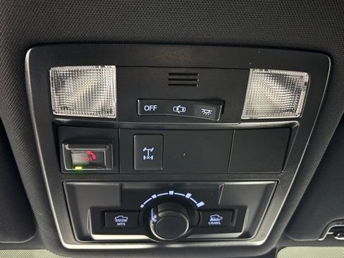 Used 2020 Toyota Tacoma TRD Off-Road image 31