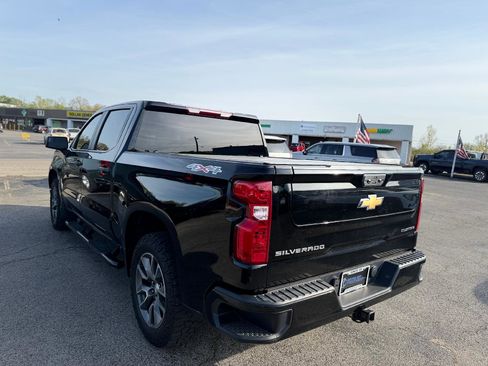 Used 2023 Chevrolet Silverado 1500 Custom image 5