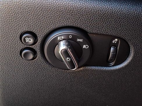Used 2024 MINI Cooper S FWD image 23