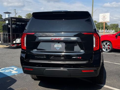 Used 2021 GMC Yukon XL AT4 w/ AT4 Premium Plus Package AWD/4WD image 8