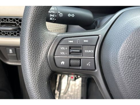 Certified 2023 Honda HR-V LX image 34