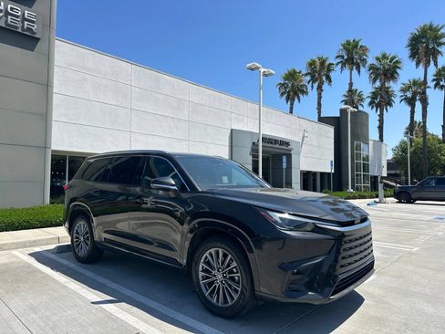 Used 2024 Lexus TX 350 FWD w/ Cold Weather Package image 2