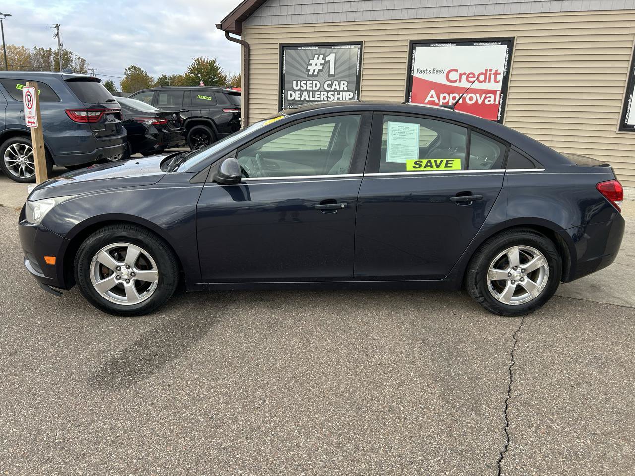 Used 2014 Chevrolet Cruze LT FWD image 8