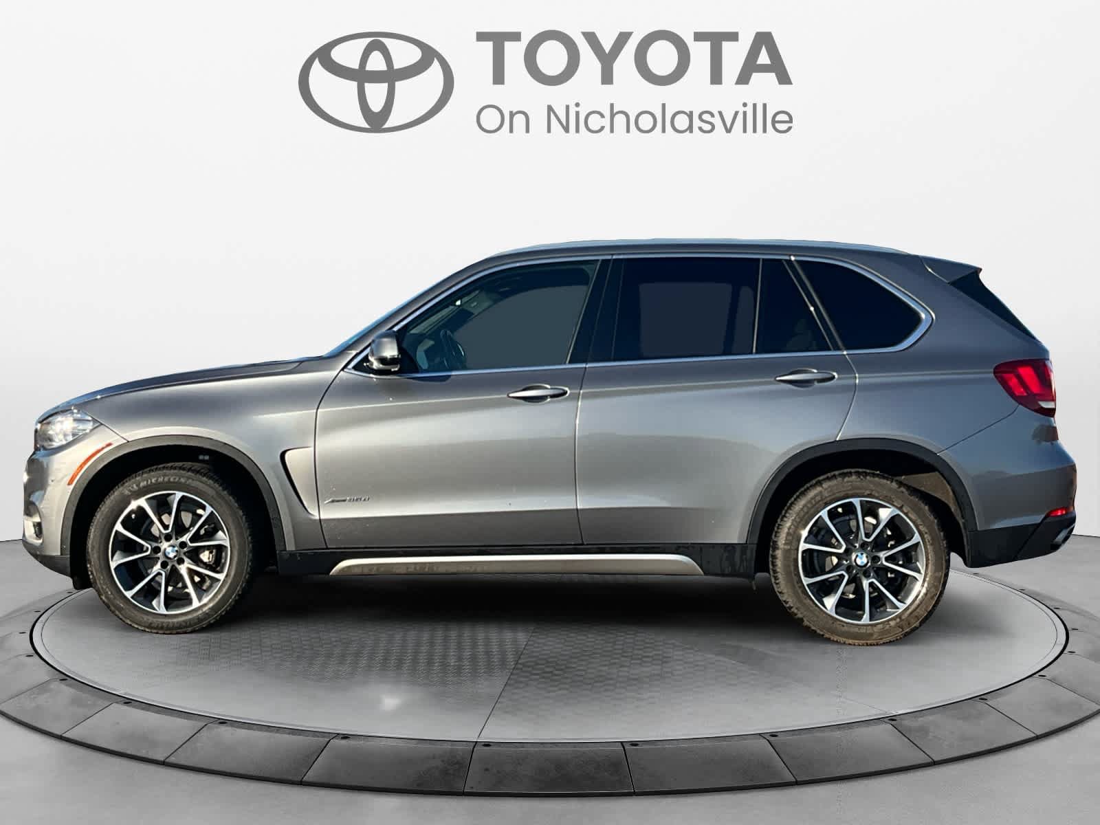 Used 2018 BMW X5 xDrive35d w/ Driving Assistance Package AWD/4WD image 2
