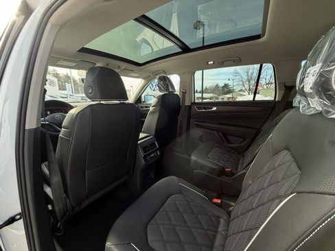 New 2026 Volkswagen Atlas SEL Premium R-Line image 30