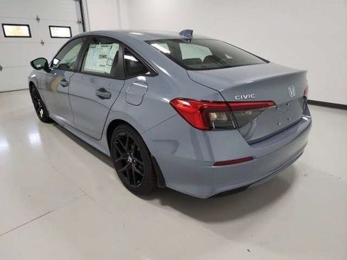 Used 2024 Honda Civic Sport image 5