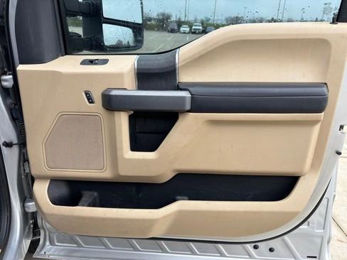 Used 2017 Ford F250 XLT w/ XLT Value Package image 18