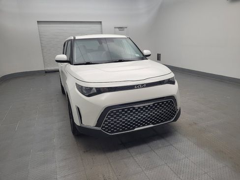 Used 2023 Kia Soul EX image 14