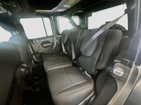 Used 2023 Jeep Wrangler Unlimited w/ Cold Weather Group AWD/4WD image 29