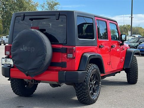 Used 2016 Jeep Wrangler Unlimited Sahara w/ Dual Top Group image 5