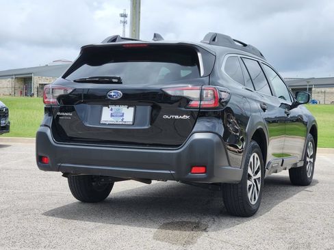 Certified 2024 Subaru Outback Premium AWD/4WD image 3