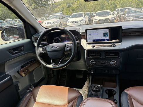 Used 2022 Ford Maverick Lariat w/ Lariat Luxury Package AWD/4WD image 5