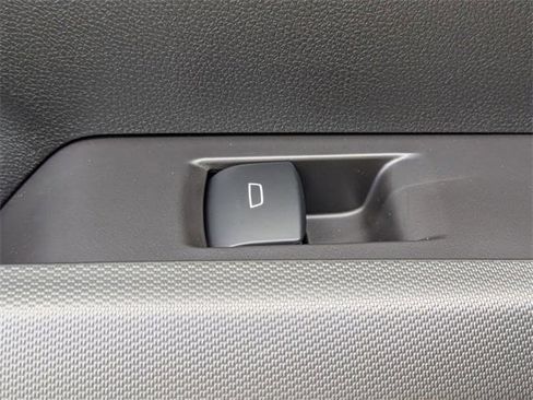 New 2026 GMC Canyon Elevation w/ Convenience Package image 28