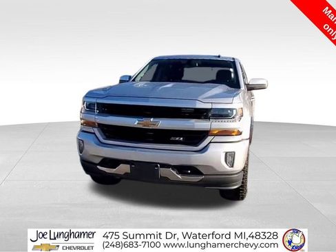 Used 2018 Chevrolet Silverado 1500 LT w/ All Star Edition AWD/4WD image 3