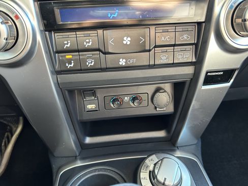 Used 2023 Toyota 4Runner Limited image 14