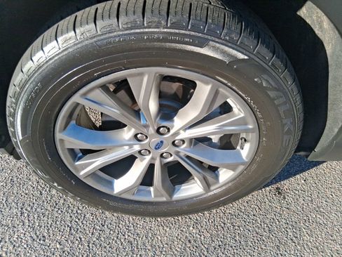 Used 2022 Ford Explorer Limited w/ Equipment Group 301A image 20