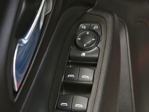 Certified 2024 Chevrolet Equinox LT FWD image 14