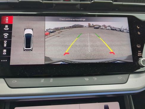 Used 2025 Jeep Wagoneer S Launch Edition image 17