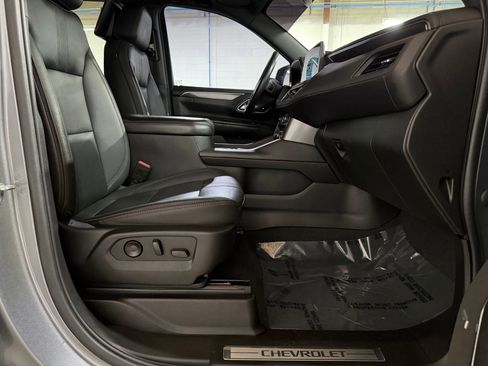 Used 2022 Chevrolet Tahoe RST w/ Luxury Package RWD image 48