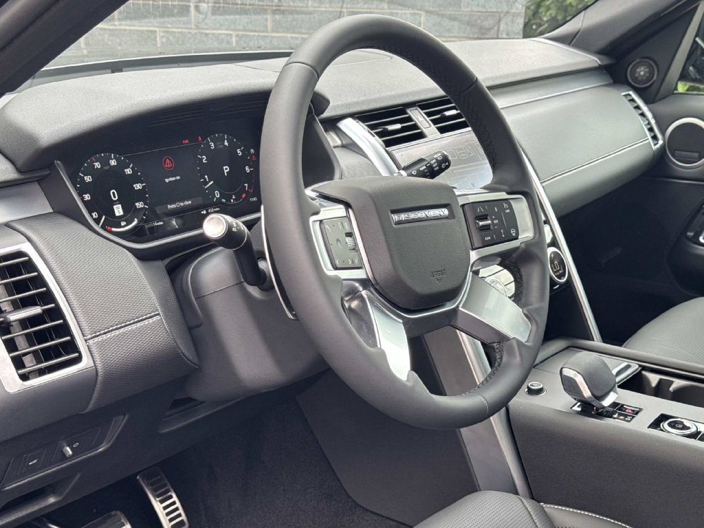 New 2026 Land Rover Discovery Dynamic SE AWD/4WD image 24