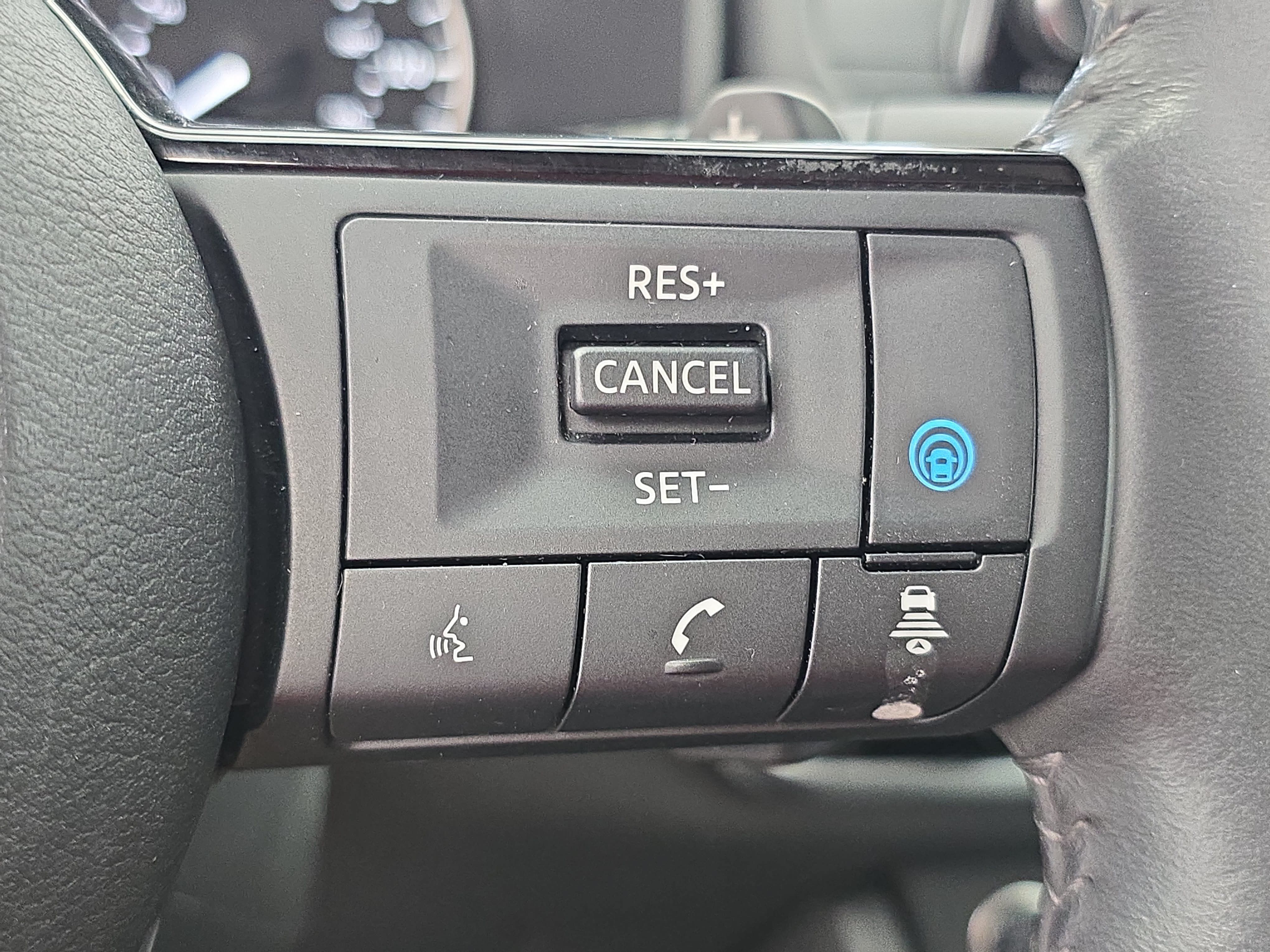 Certified 2023 Nissan Rogue SV w/ SV Premium B Package AWD/4WD image 18