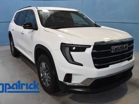Used 2025 GMC Acadia Elevation FWD image 1