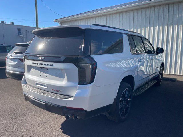 Used 2025 Chevrolet Suburban RST w/ Comfort Package AWD/4WD image 4