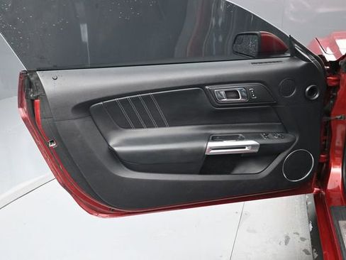 Used 2015 Ford Mustang Premium RWD image 9