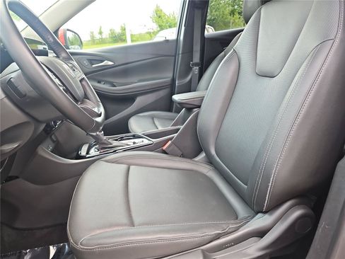 Used 2024 Buick Encore GX Sport Touring AWD/4WD image 18