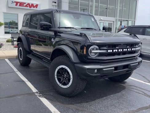 Used 2023 Ford Bronco Outer Banks AWD/4WD image 1