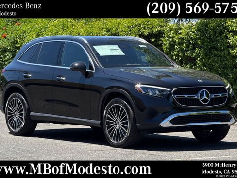 New 2026 Mercedes-Benz GLC 300 4MATIC image 1