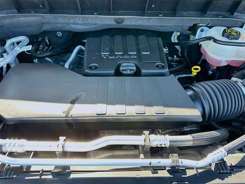 Certified 2024 Chevrolet Silverado 1500 Custom image 28