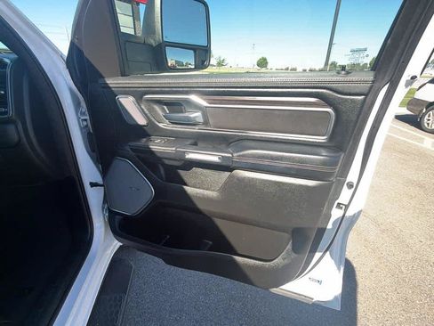 Used 2025 RAM 1500 Laramie AWD/4WD image 26