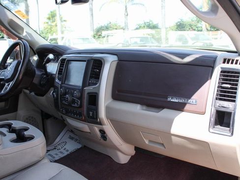 Used 2014 RAM 2500 Laramie w/ Convenience Group AWD/4WD image 37