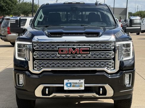 Used 2022 GMC Sierra 3500 Denali w/ Denali Black Diamond Edition AWD/4WD image 8