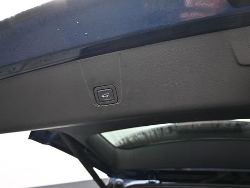 Used 2023 Chevrolet Traverse LT w/ LPO, Floor Liner Package AWD/4WD image 7