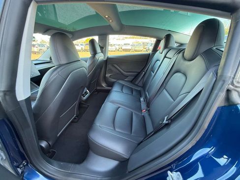 Used 2023 Tesla Model 3 Performance image 7