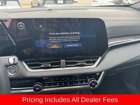 New 2026 Chevrolet Equinox LT w/ Convenience Package II FWD image 9