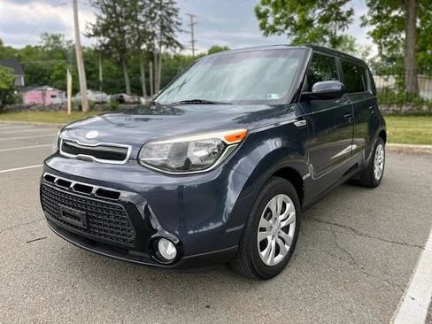 Used 2016 Kia Soul + FWD image 43
