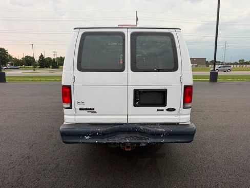 Used 2014 Ford E-150 and Econoline 150 Extended RWD image 8