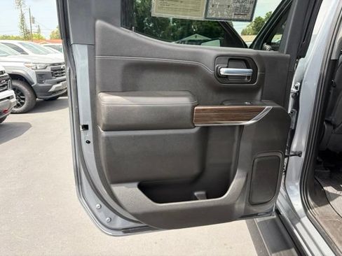 Used 2021 Chevrolet Silverado 1500 LT Trail Boss w/ Convenience Package II AWD/4WD image 13