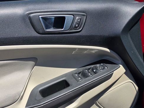 Used 2018 Ford EcoSport SE FWD image 9